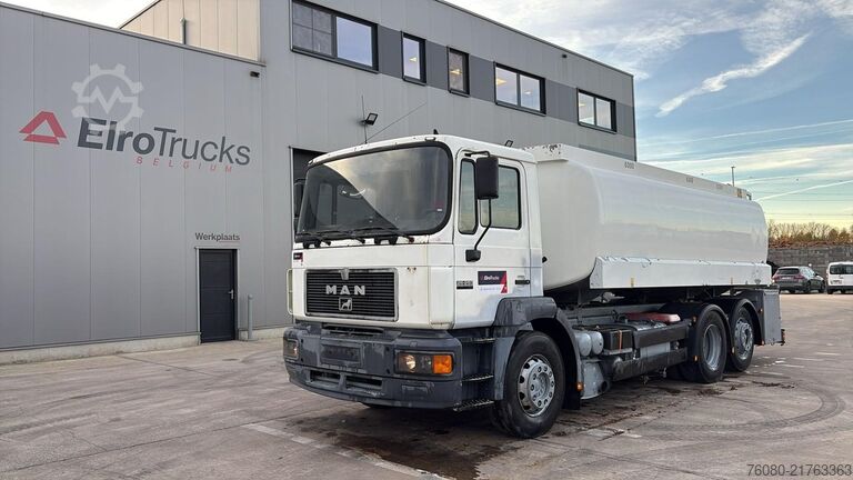 Tanker MAN 25.292 (19220 L / 3 COMPARTIMENTS / 6X2 / MANUA...