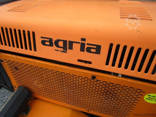 Traktor Agria 5900 mit Schneepflug+Kabine*