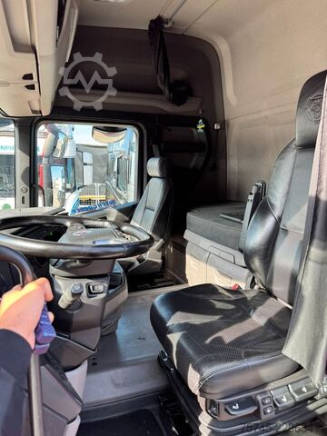 Standard SZM SCANIA R460 * STANDKLIMA * LEDER * 2 X TANK * 1. HAND *