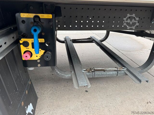 Kühlauflieger SCHMITZ CARGOBULL SCB*S3T * DOPPELSTOCK * LIFTACHSE * 2,50 M BREIT