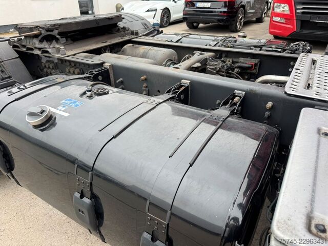 Standard SZM SCANIA R 460 * STANDKLIM* LEDER * 2 X TANK * 1. HAND *