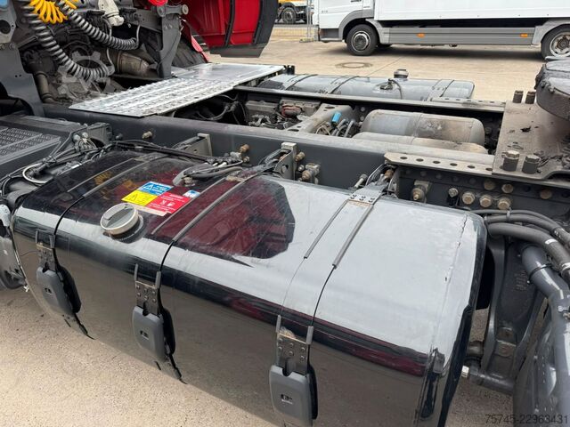 Standard SZM SCANIA R 460 * STANDKLIM* LEDER * 2 X TANK * 1. HAND *