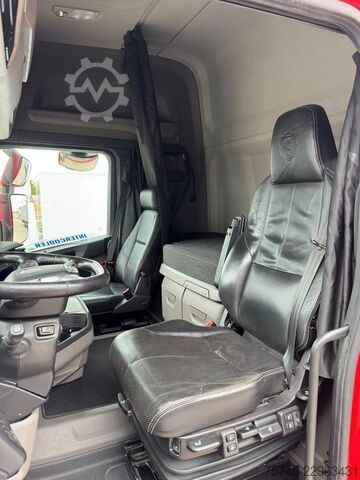 Standard SZM SCANIA R 460 * STANDKLIM* LEDER * 2 X TANK * 1. HAND *