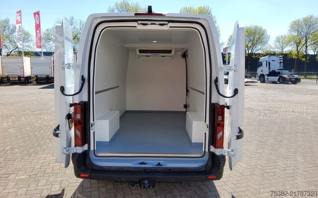 Reefer van Renault Master 170.35 L3H2 - V-84-KHB - BPM VRIJ KOELEN...