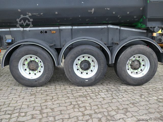 Kipper Auflieger CARNEHL CHKS/AH, Alu, 28m³, Kunststoffauskleidung, Lift