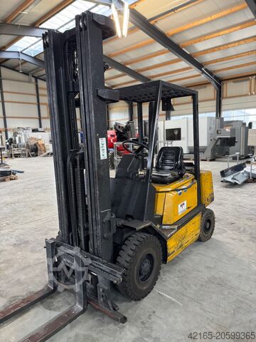 Forklift YALE GLP25TF