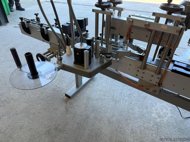 Labeling equipment EME Series 2000 / 4000 Twin-Head Labeller