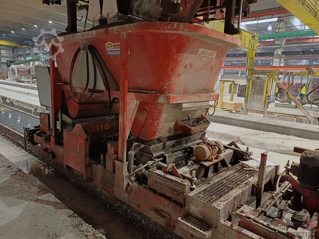 Construction machine ECHO EXTRUDER