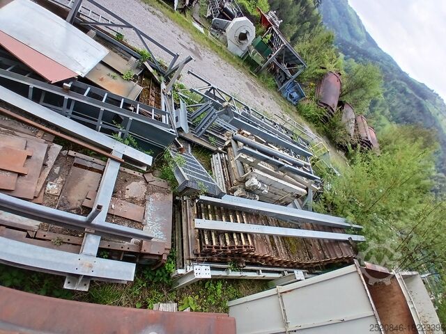 Conveyor belt  