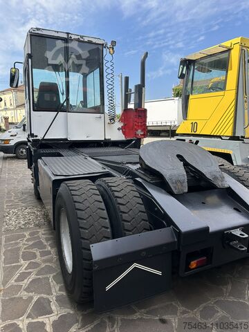Tractor Kalmar TT612D