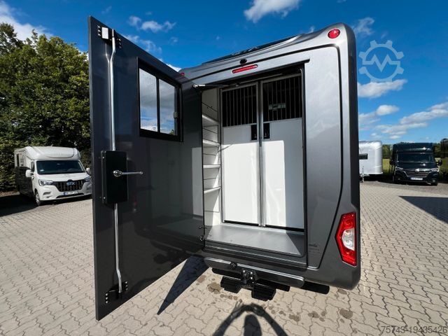 Livestock transporter MERCEDES-BENZ STX Sprinter  3.500KG  Haras Hengste