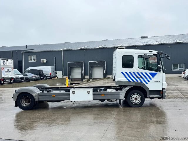 Chassis with cab Mercedes-Benz Atego 1024 PTO
