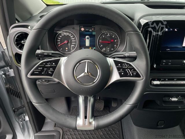 Minibus MERCEDES-BENZ Vito 116 Tourer PRO 4x4 lang STANDHZ AHK PDC KAM