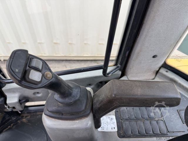 Wheel loader YANMAR V70S Schwenklader / 2017 BJ / Schaufel + Gabel