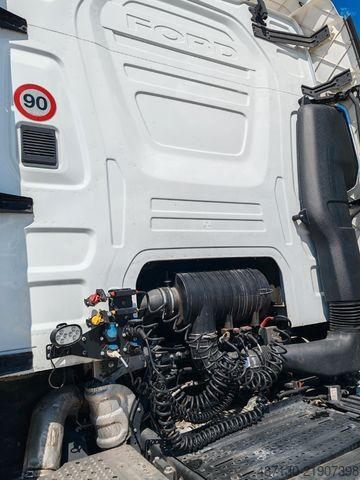 Volume tractor unit FORD F-MAX 500 mega