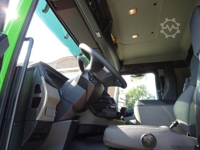 Roll-off tipper truck MAN TGS 26520. AbrollerEs handelt sich um neu Lkw.