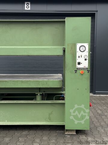 Fachpress SIMI 300x130 cm SIMI 