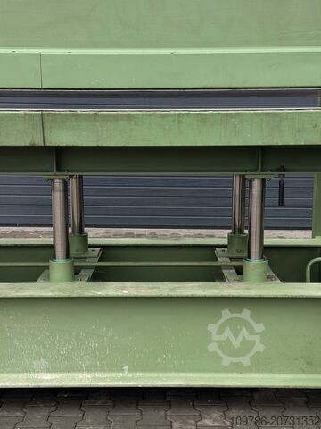 Fachpress SIMI 300x130 cm SIMI 