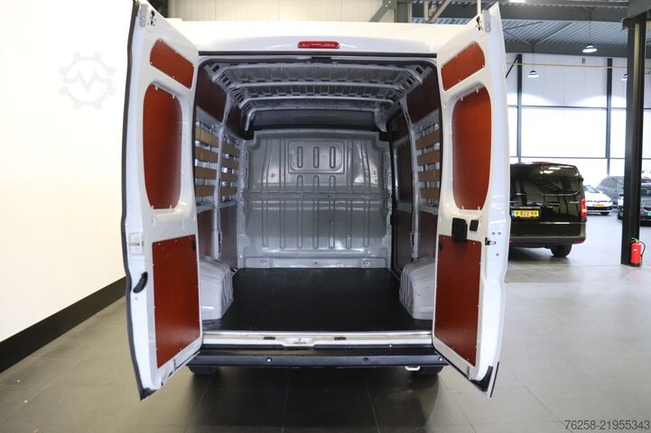 Delivery van Citroën Jumper 2.2 BlueHDi 120PK L2H2 EURO 6 - Airco - ...