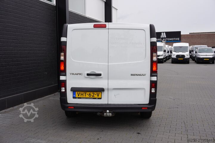 Delivery van Renault Trafic 2.0 dCi 120PK EURO 6 - Airco - Navi - Cr...