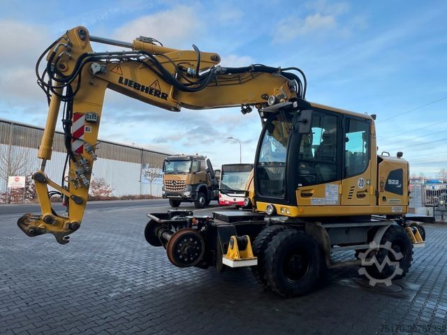 Mobilbagger LIEBHERR A922 Rail Litronic / 8.277h / Bahnzulassung 2030