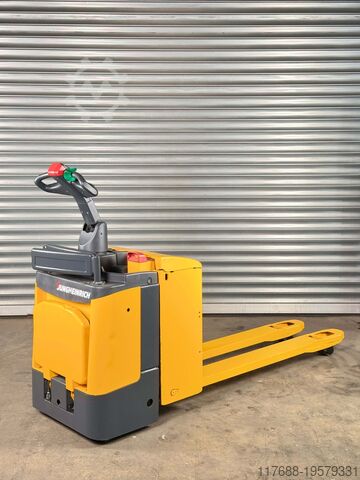 No pallet truck driver Jungheinrich ERE 120 - Service Neu - 2t - 1600mm Gabeln