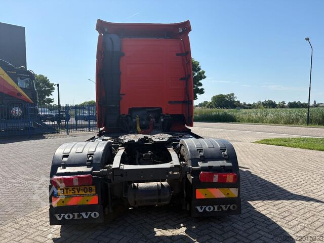 Standard tractor Volvo FH440 Globe XL / 2 Tanks / Euro 5 / NL Truck
