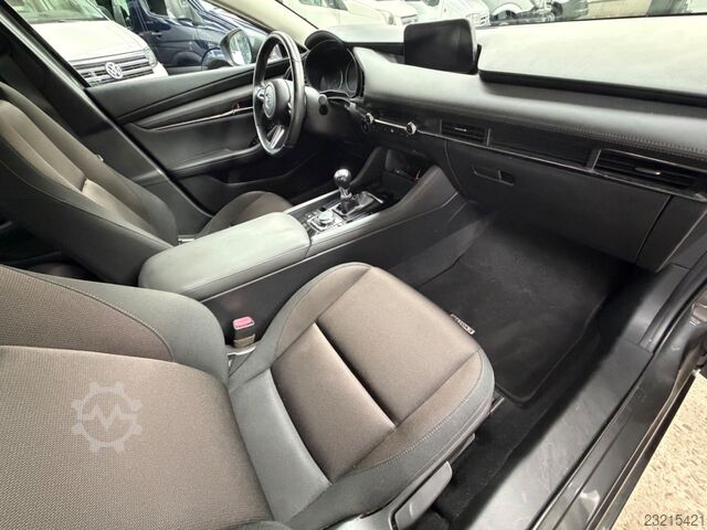 Van MAZDA 3 2.0 SKYACTIV-X M-Hybrid Navi Motor Defekt !!