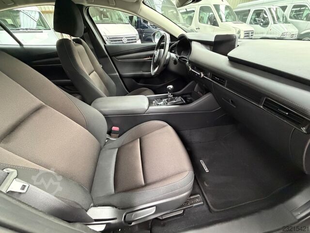 Van MAZDA 3 2.0 SKYACTIV-X M-Hybrid Navi Motor Defekt !!