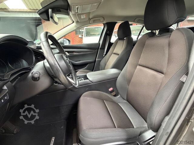 Van MAZDA 3 2.0 SKYACTIV-X M-Hybrid Navi Motor Defekt !!