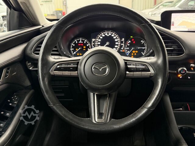 Van MAZDA 3 2.0 SKYACTIV-X M-Hybrid Navi Motor Defekt !!