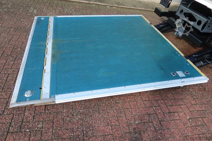 Koffer Mercedes-Benz Atego 1223 1223 L  Bak + Klep Bar 3000 KG