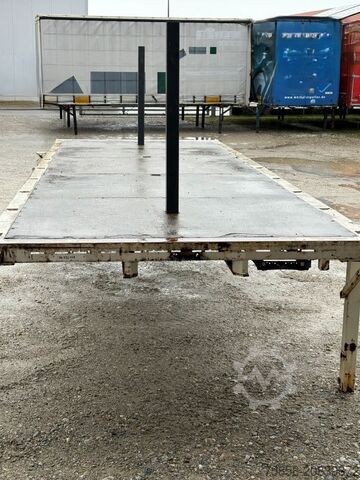 Wechselpritsche offen Krone Plattform 7,45m mit Steckrungen mittig