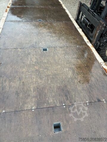 Wechselpritsche offen Krone Plattform 7,45m mit Steckrungen mittig