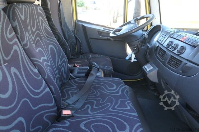 Box truck iveco EuroCargo ML 120 E28/P AHK LBW COC