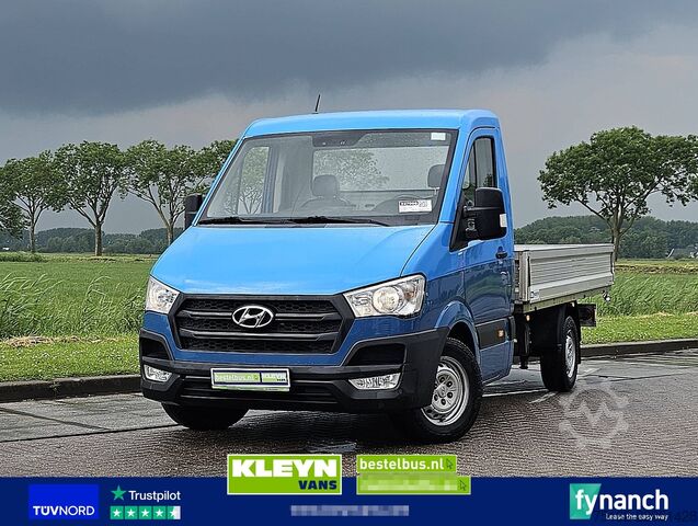 Loading platform HYUNDAI H 350 ac trekhaak 3000 kg