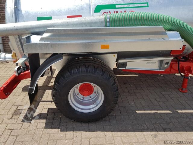 Manure spreader Vaia MB 35 watertank