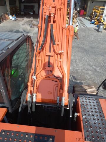 Crawler excavator Hitachi ZX350H-5G (Abu Dhabi)