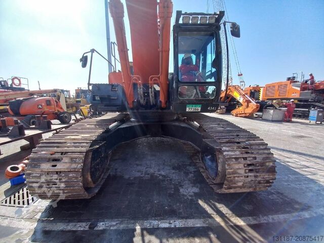 Crawler excavator Hitachi ZX470-5G (Abu Dhabi)