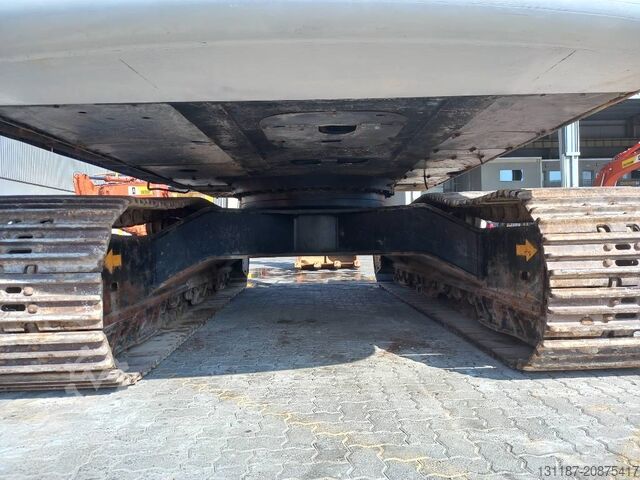 Crawler excavator Hitachi ZX470-5G (Abu Dhabi)