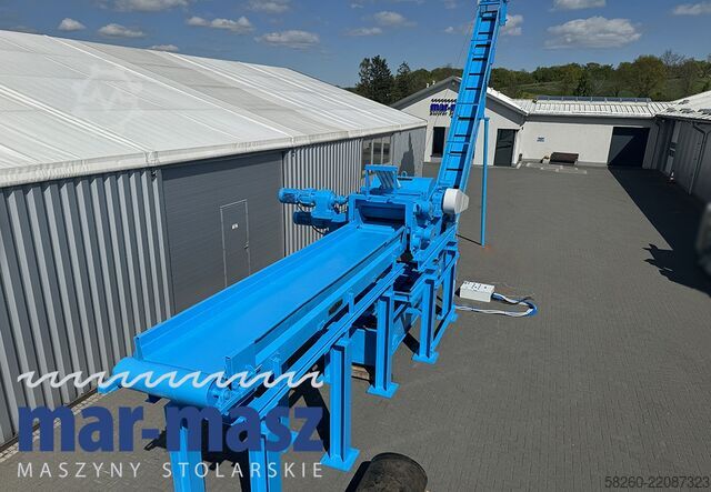 Holzhacker Schredder KLOCKNER 900×180 HS 4 WT z przenośnikiem łańcuchowym typu redler