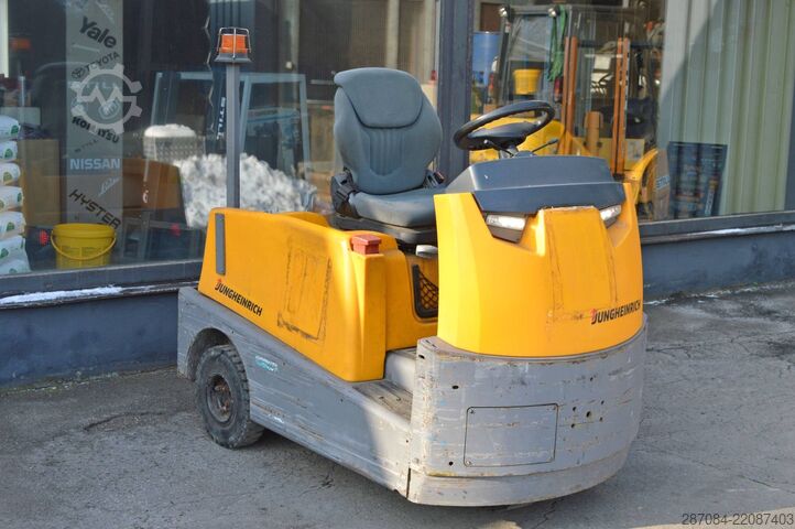 Jungheinrich tow tug EZS 570 Jungheinrich EZS 570