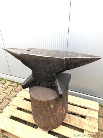 Forging equipment / ANVIL & base frame AMBOSS Amboss & Unterbau