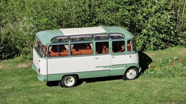 Minibus MERCEDES-BENZ Vorgänger Sprinter O 319 Samba mit Faltdach AC