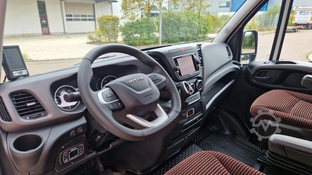 Minibus IVECO Daily C35 M1 9 Sitzer sauberes Fahrzeug