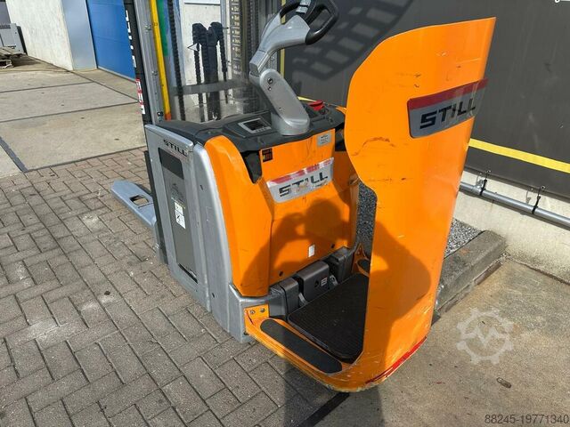 VS-22314 Electric triplex ride-on stacker Still EXVSF14, lift height 5,316 mm STILL EXVSF14