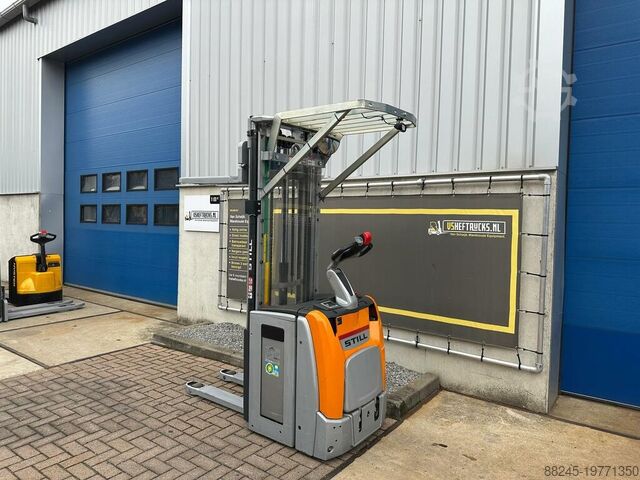 VS-22315 Electric ride-on triplex stacker Still, 5,316 mm lift height STILL EXVSF14