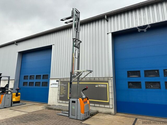 VS-22315 Electric ride-on triplex stacker Still, 5,316 mm lift height STILL EXVSF14