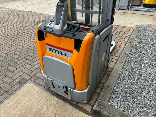VS-22315 Electric ride-on triplex stacker Still, 5,316 mm lift height STILL EXVSF14