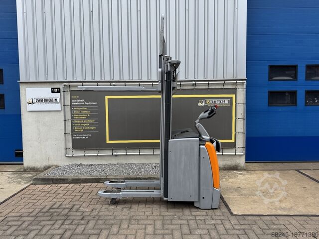 VS-22318 Electric triplex stacker Still with initial lift 4,266 mm STILL EXVSF14